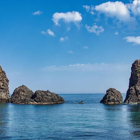 La Maison De Geneviève Aci Trezza