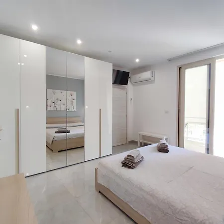 La Maison De Geneviève Appartement *