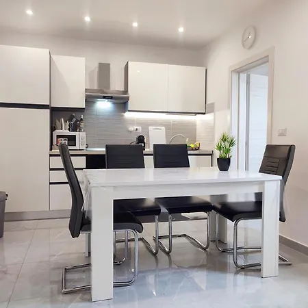 La Maison De Geneviève *